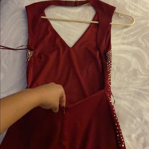 Red Dress - Picture 3 of 4